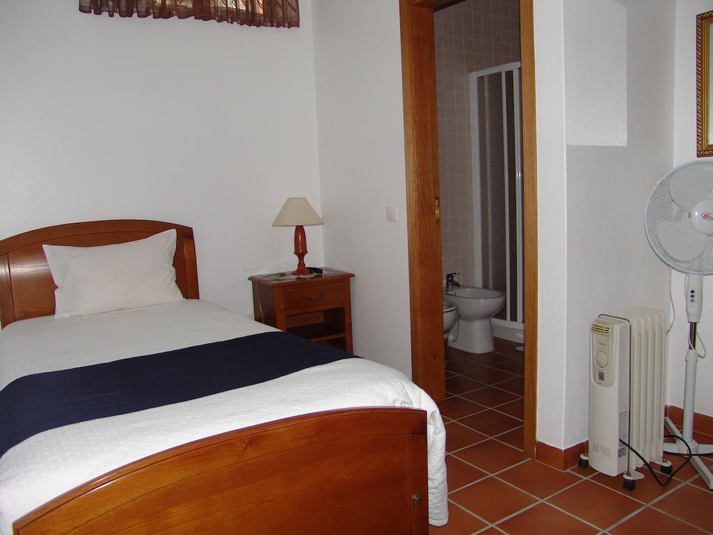 Gasthaus A Deolinda Santiago do Cacém Zimmer foto