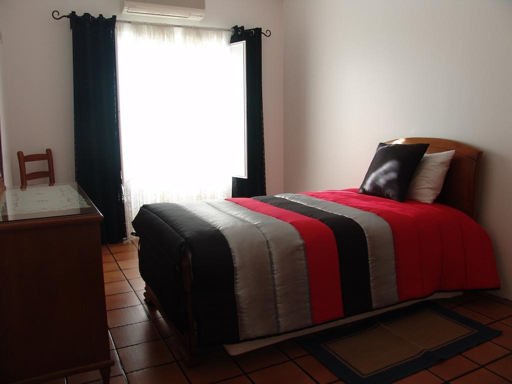 Gasthaus A Deolinda Santiago do Cacém Zimmer foto